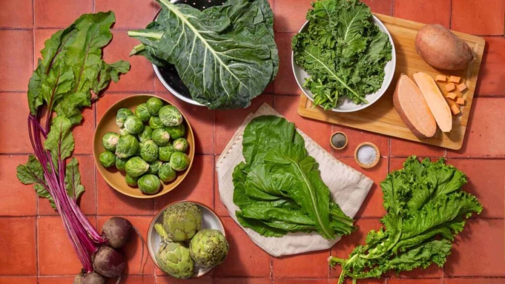 6 Foods That Have Way More Fiber Than Greens Powder 