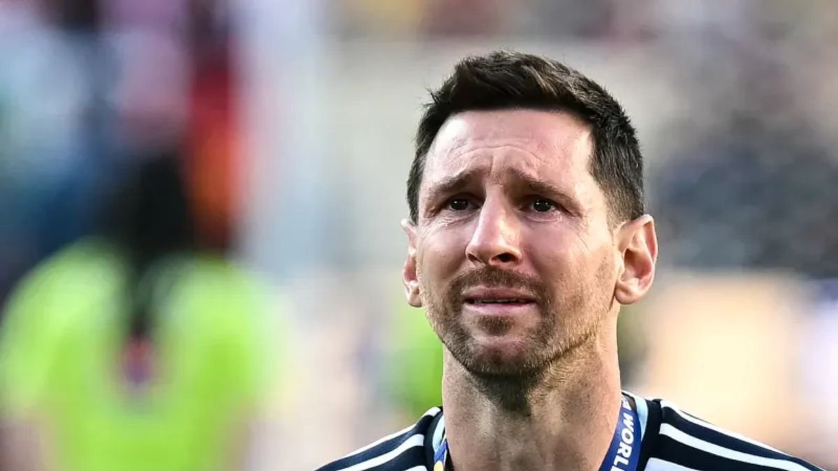 Lionel Messi Breaks Down in Tears as Argentina Loses the World Cup Final