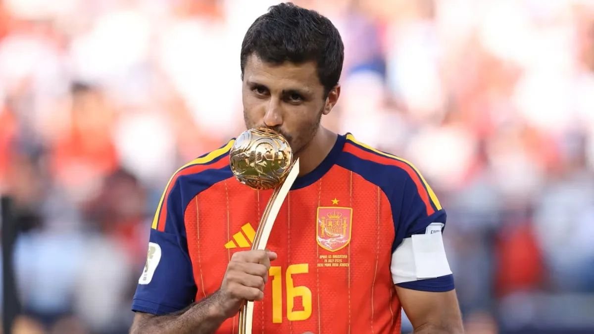 Rodri Wins FIFA World Cup Golden Ball as Spain Sweeps Major Tournament Awards